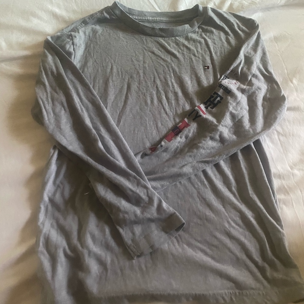 Long Sleeve Tommy Hilfiger shirt